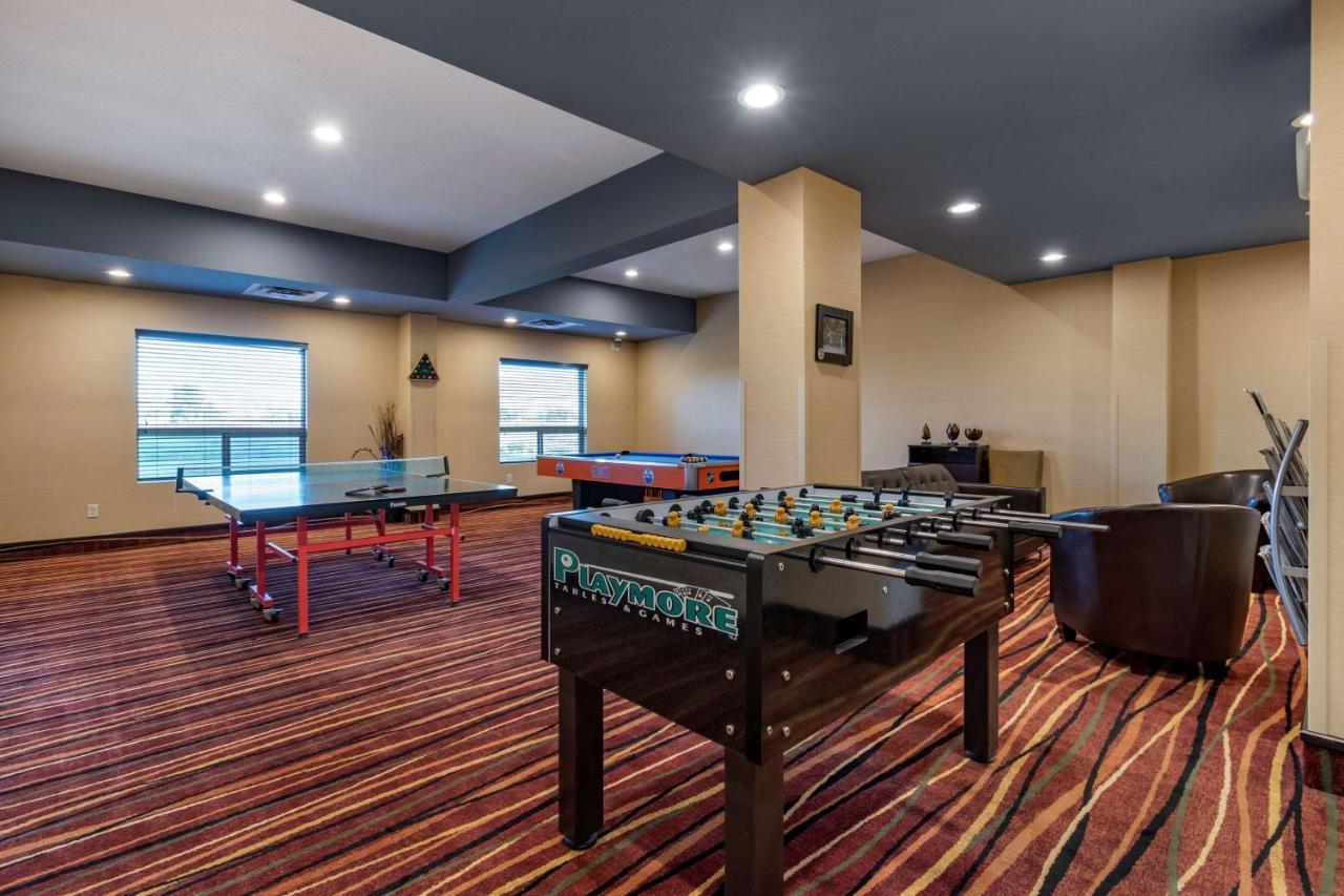 Best Western Bonnyville Inn & Suites Екстер'єр фото