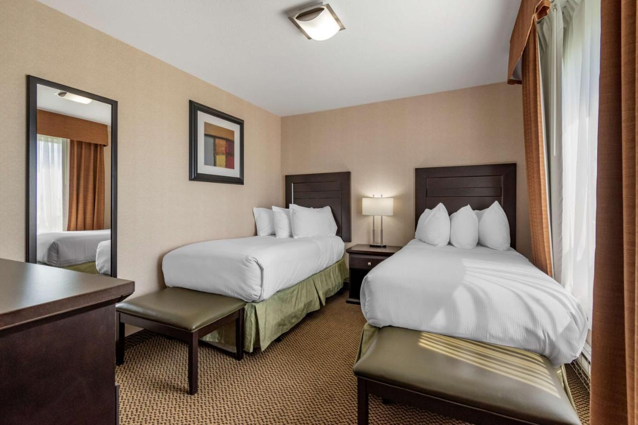 Best Western Bonnyville Inn & Suites Екстер'єр фото