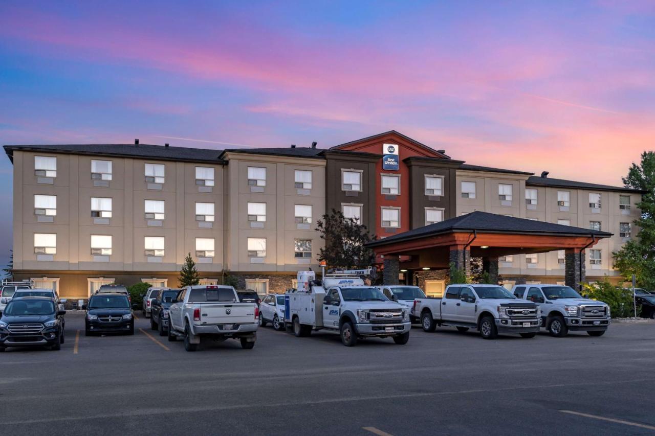 Best Western Bonnyville Inn & Suites Екстер'єр фото