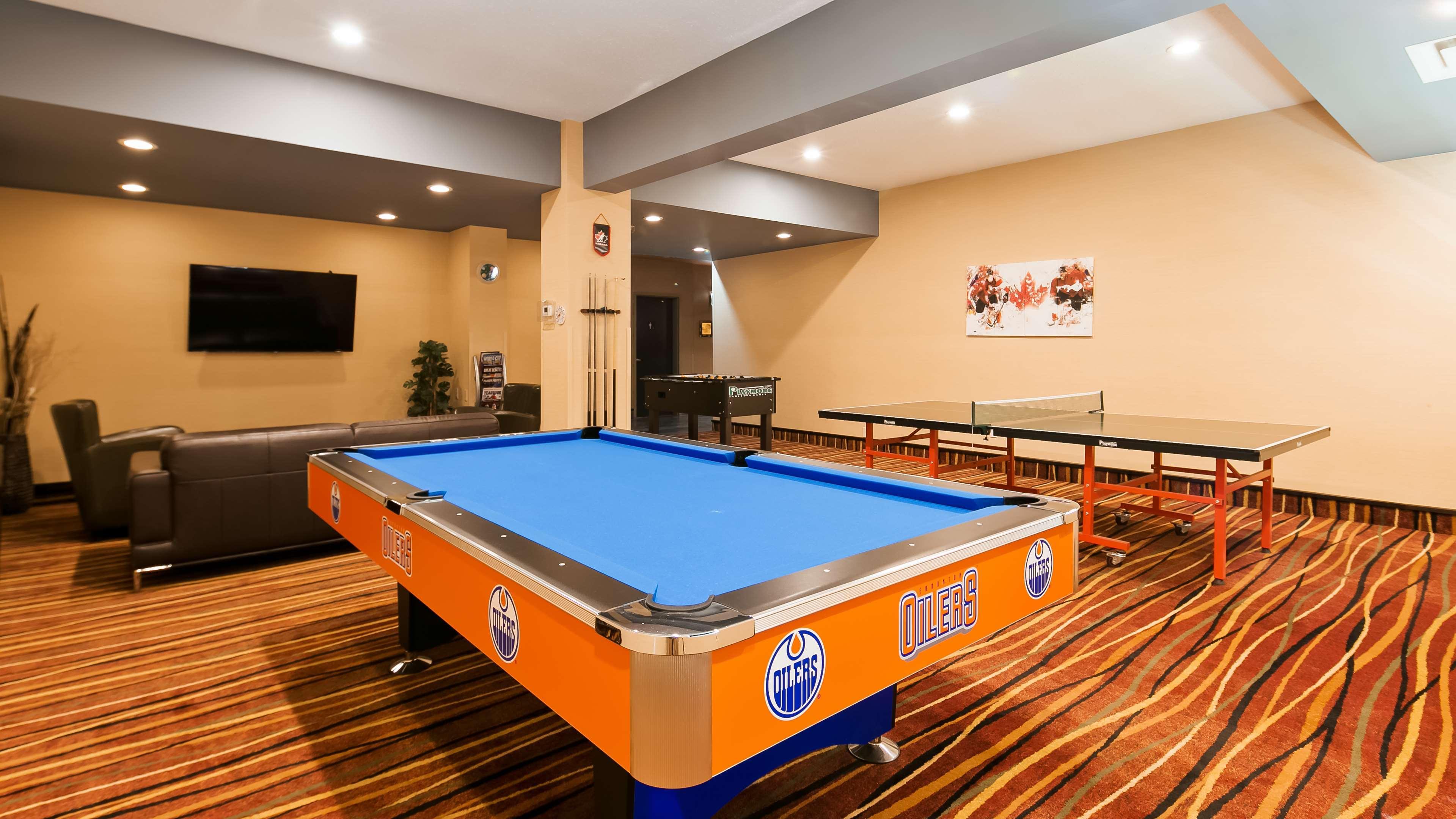 Best Western Bonnyville Inn & Suites Екстер'єр фото