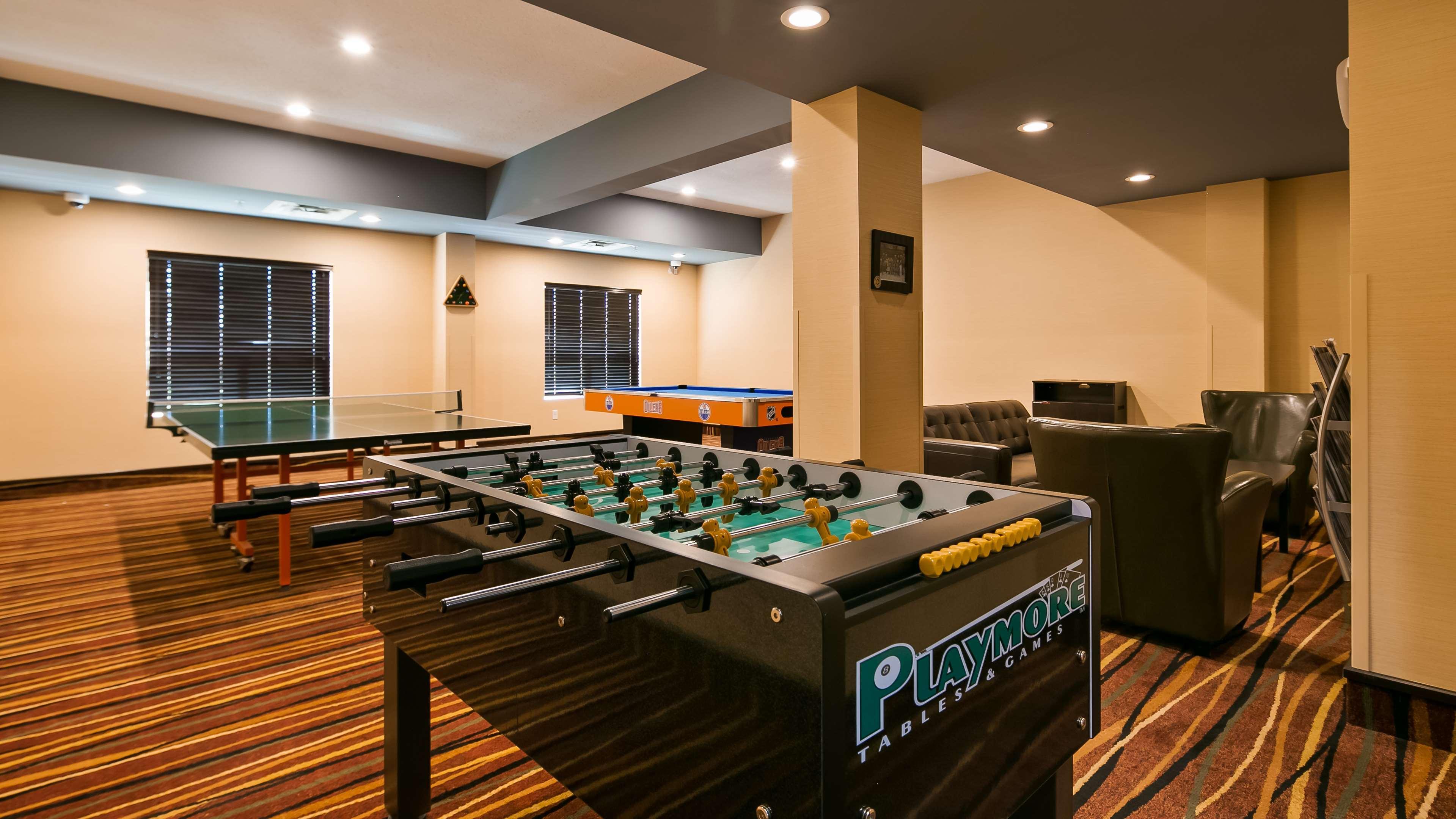 Best Western Bonnyville Inn & Suites Екстер'єр фото